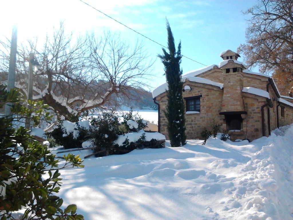 Agriturismo Tre Querce Penna San Giovanni Экстерьер фото