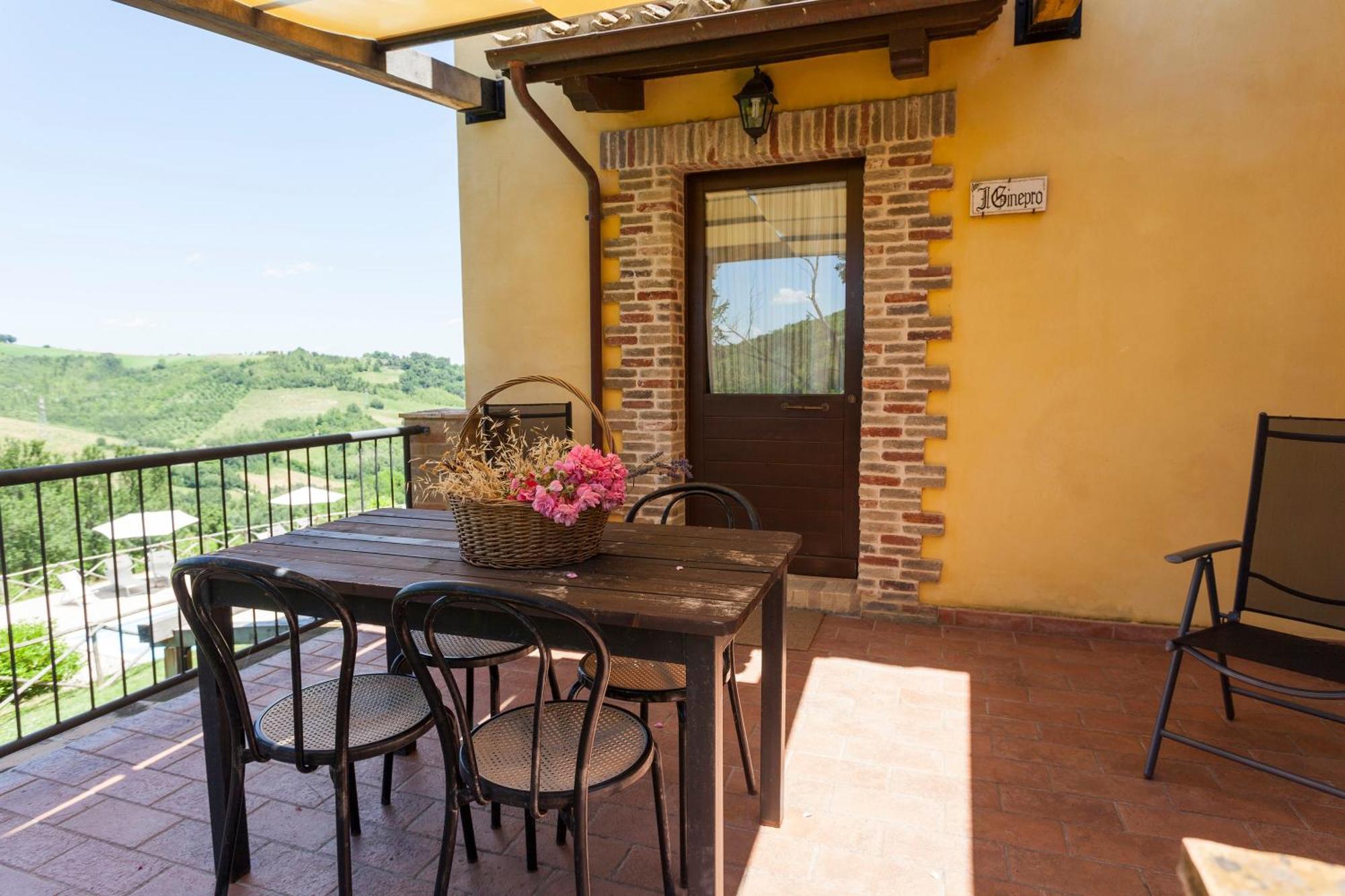 Agriturismo Tre Querce Penna San Giovanni Экстерьер фото