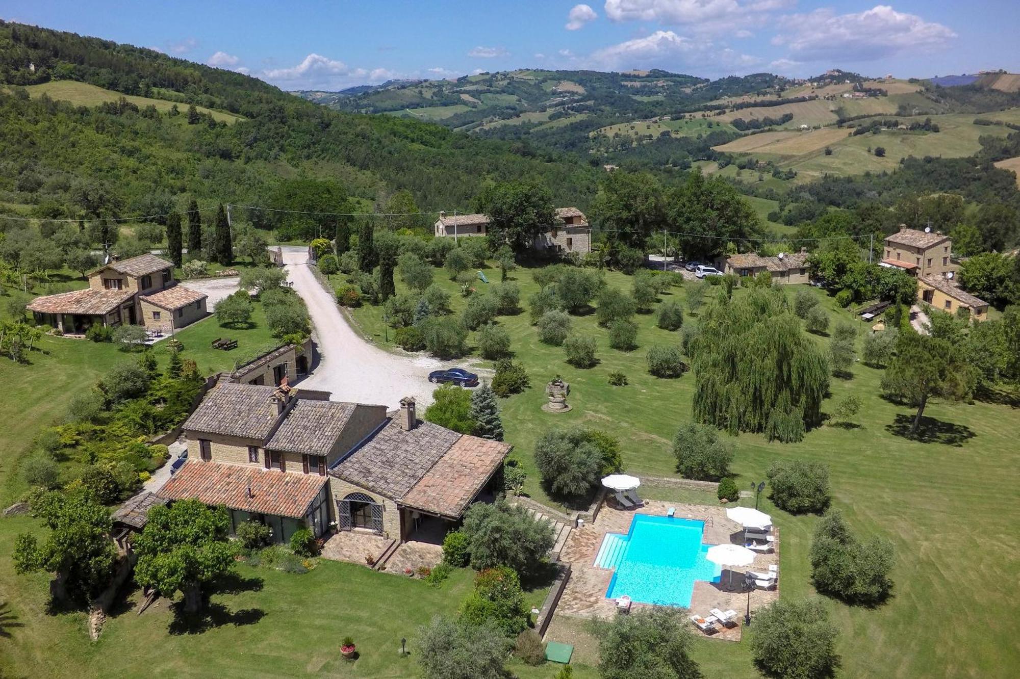 Agriturismo Tre Querce Penna San Giovanni Экстерьер фото