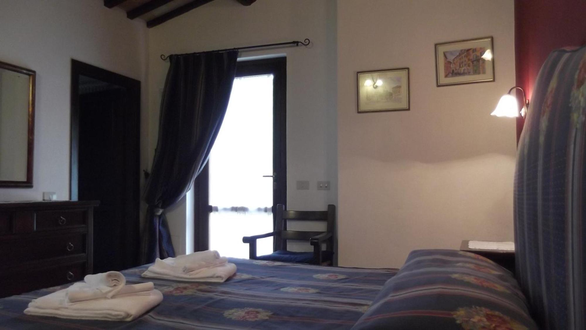 Agriturismo Tre Querce Penna San Giovanni Номер фото
