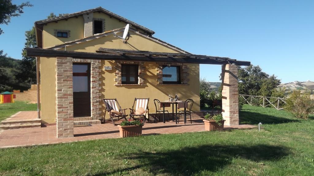Agriturismo Tre Querce Penna San Giovanni Экстерьер фото
