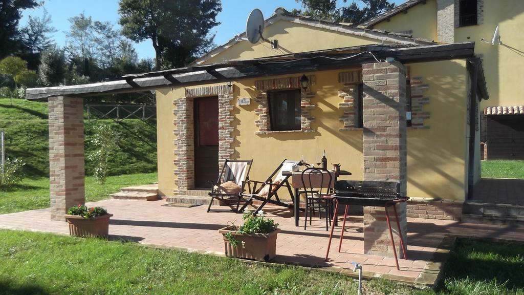 Agriturismo Tre Querce Penna San Giovanni Экстерьер фото